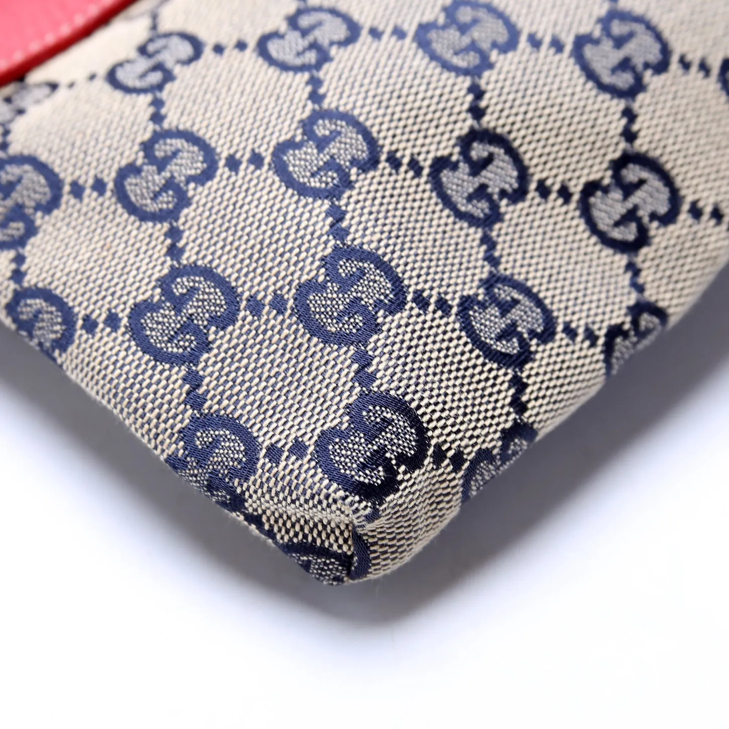 28566 GG Canvas Waist Bag
