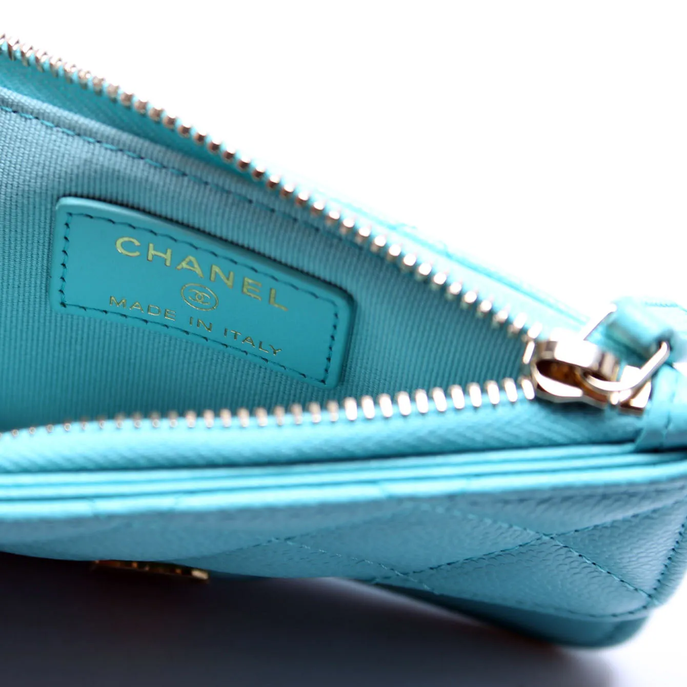 CC Flap Zip Card Holder Caviar RFID Teal